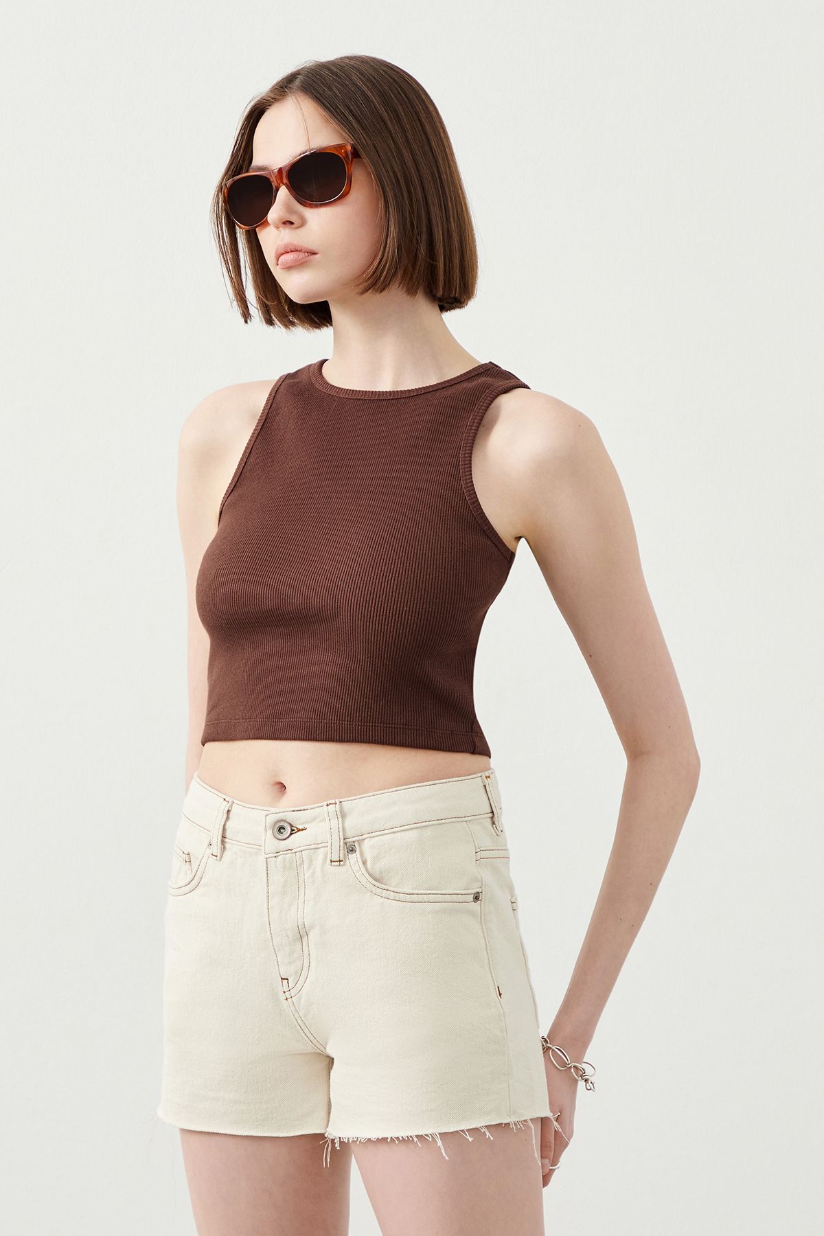 Ra Denim-Ruhe Ecru Natural Fabric Women’s Denim Shorts