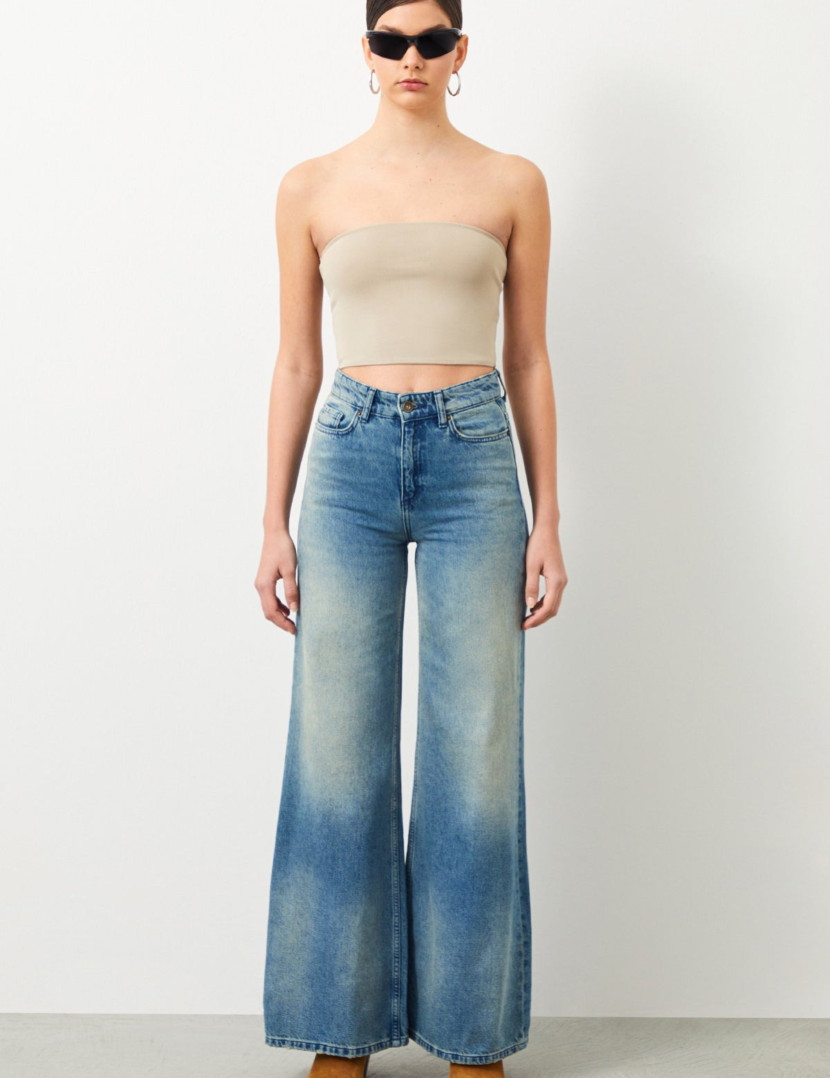 AWE Vintage jeans by Ra Denim, featuring flared legs and high waist design