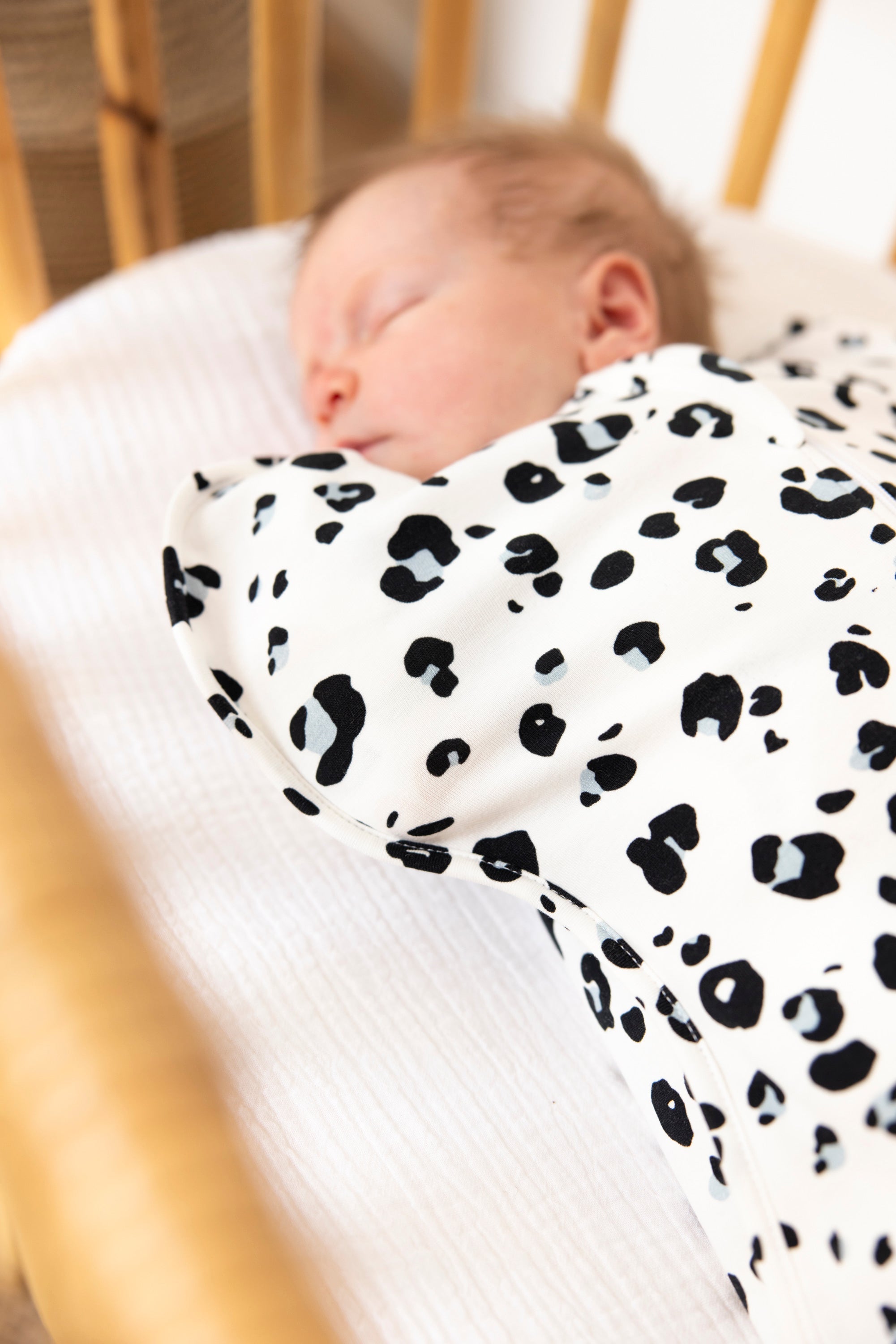 Tilouco Organic Cotton LEO Baby Swaddle Product vendor