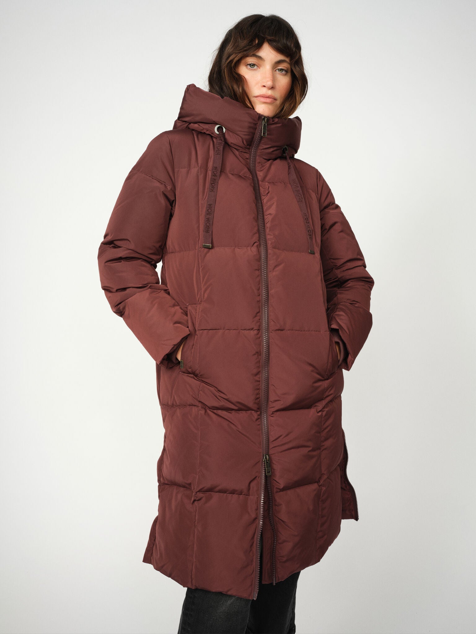 Mos Mosh Nova Square down coat in fudge, front view – 99things.ch