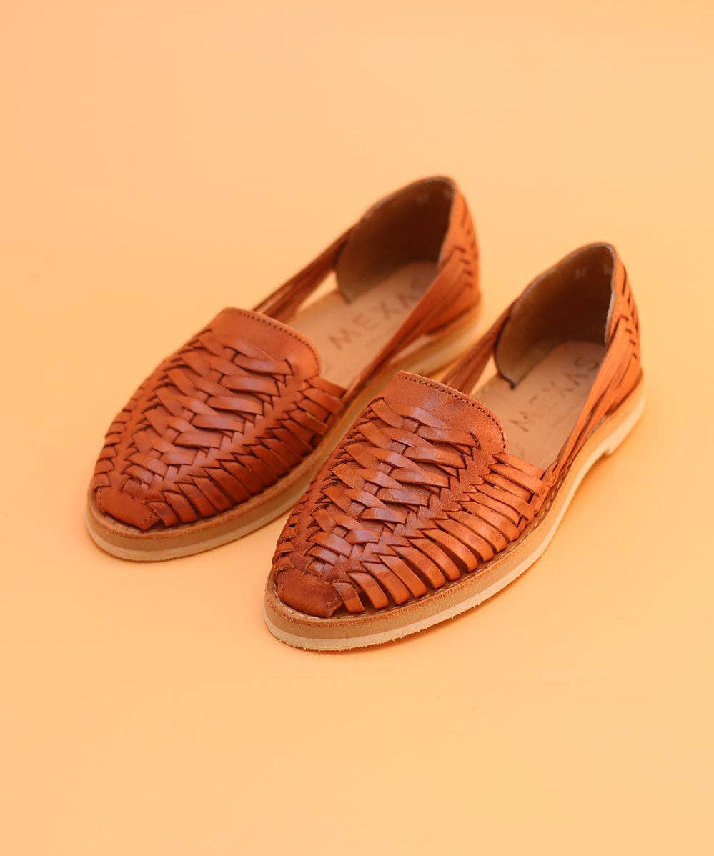 Traditional handmade SAHUAYO huaraches braided in  natural brown leather by MEXAS