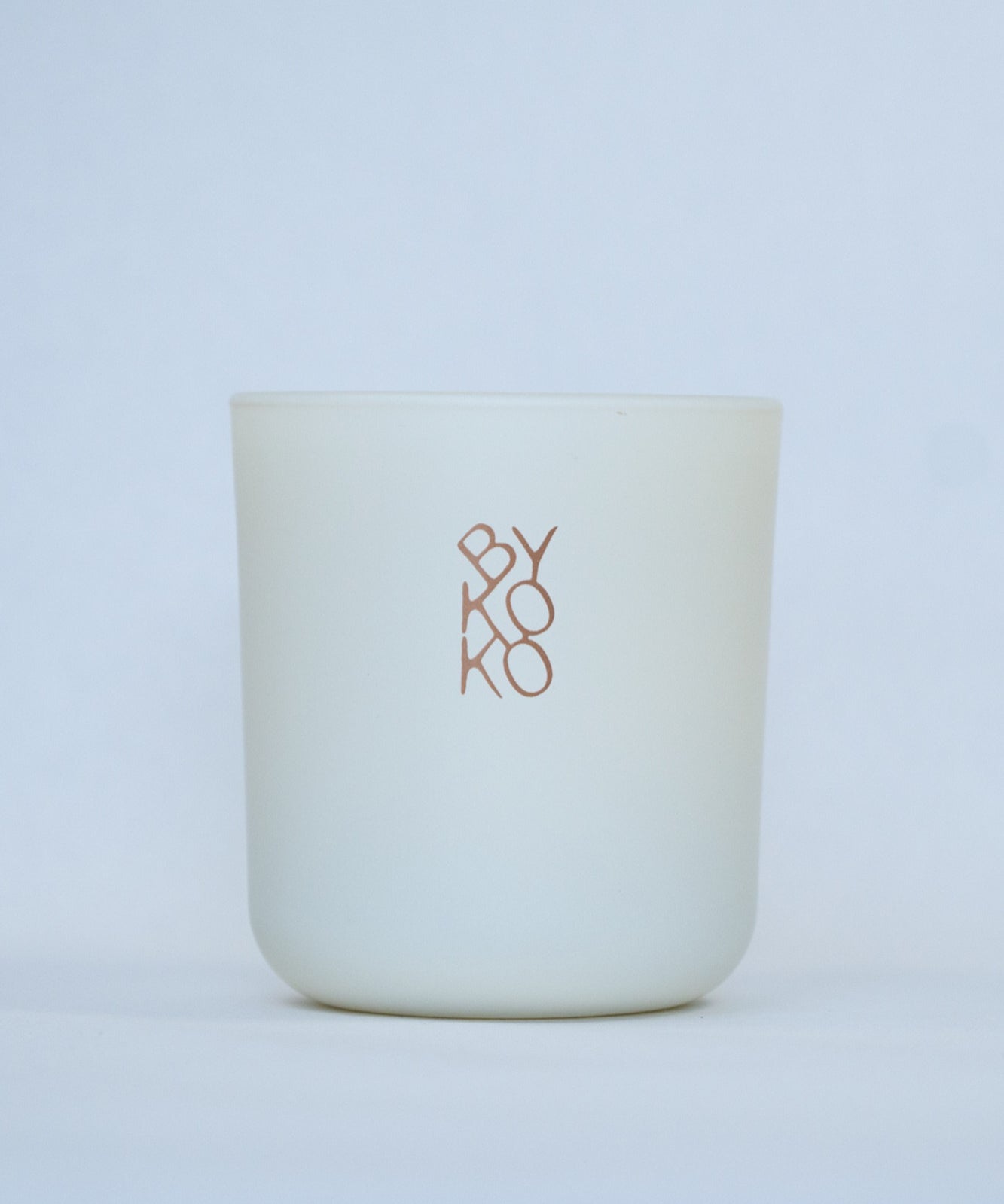 BYKOKO Edelweiss Bloom scented candle in matt ivory glass