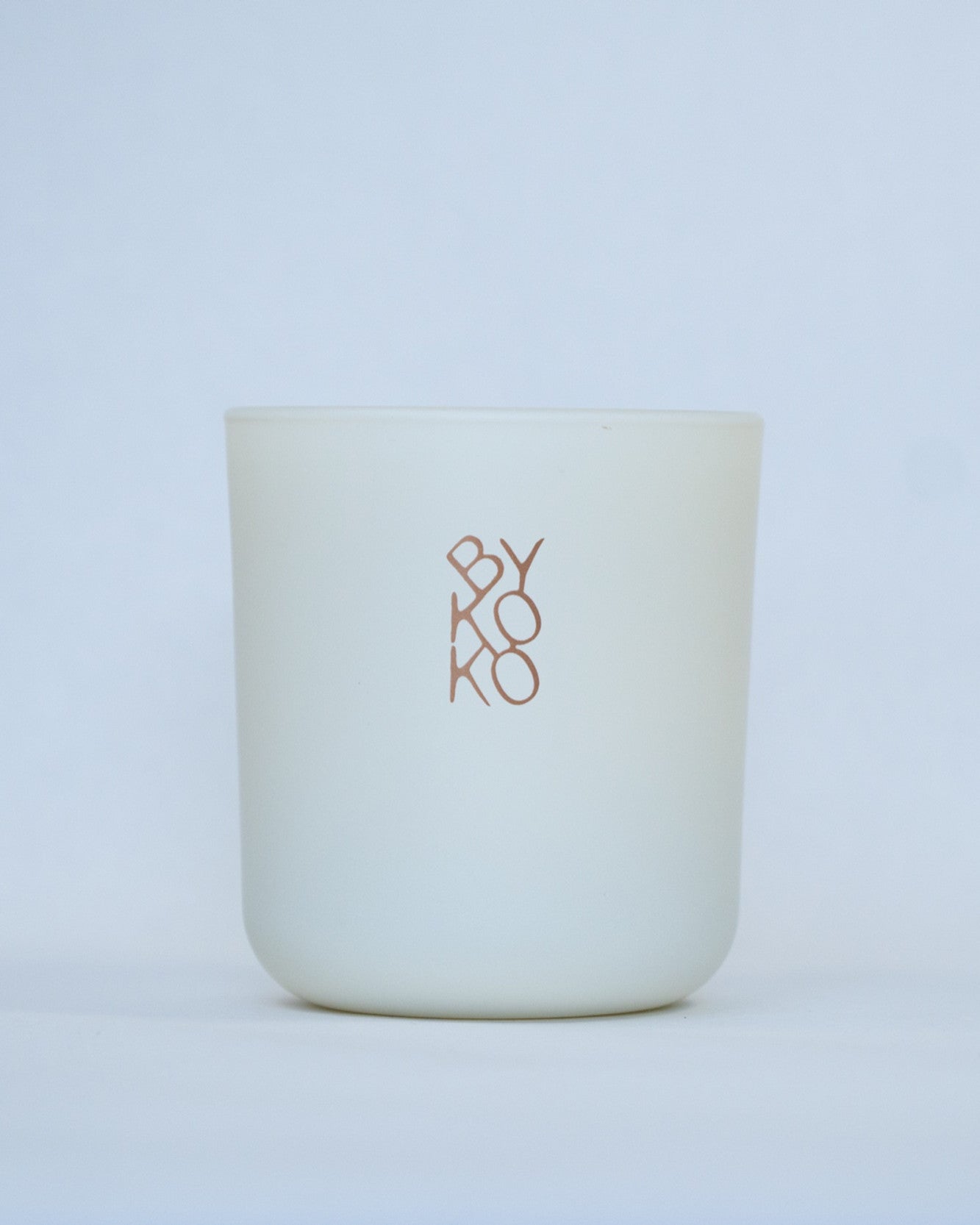 BYKOKO Edelweiss Bloom scented candle in matt ivory glass