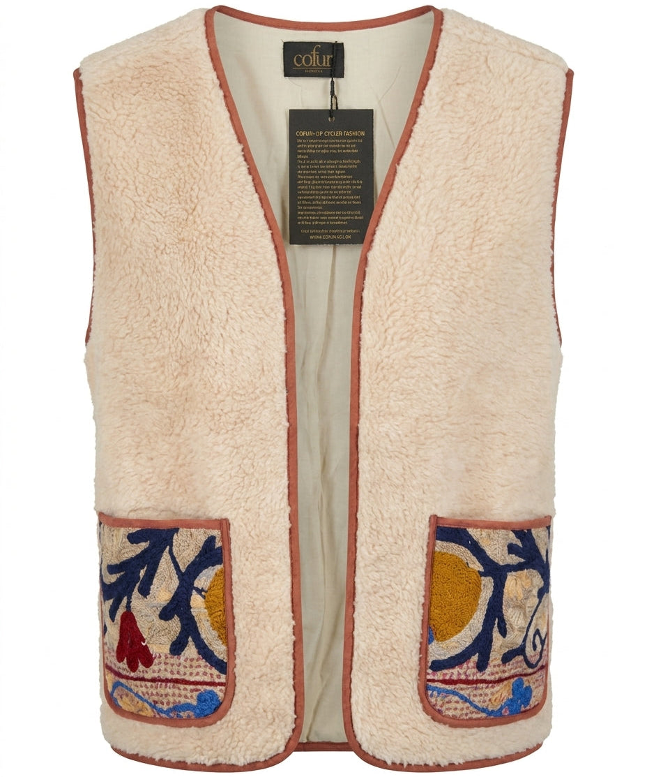Cofur Kantha Sherpa Gilet – Ecru & Ochre – front view