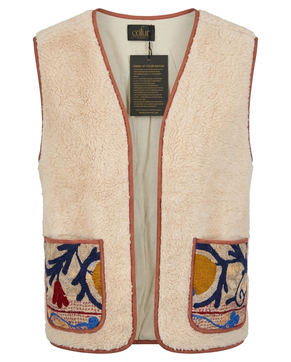 Cofur Kantha Sherpa Gilet – Ecru & Ochre – front view