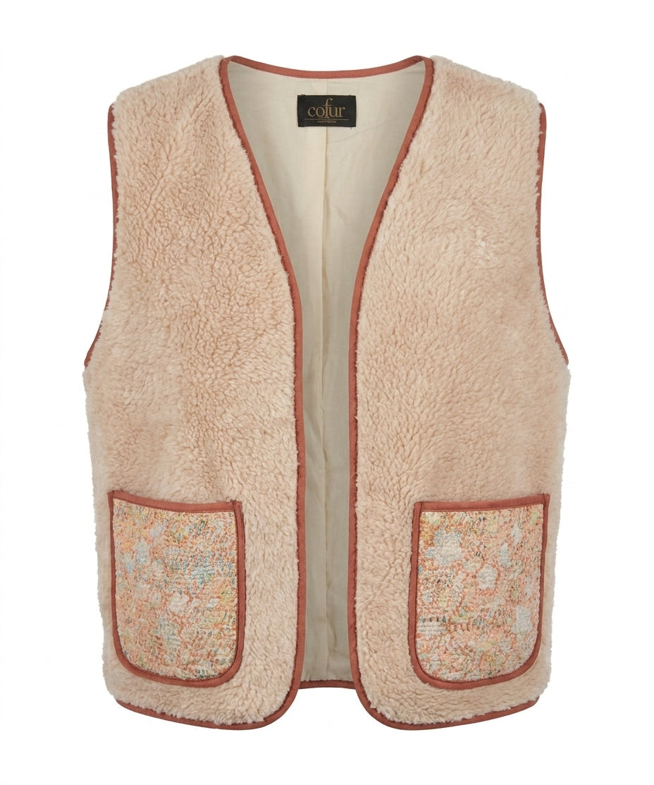 Cofur Kantha Sherpa Gilet – Powder Pink – front view