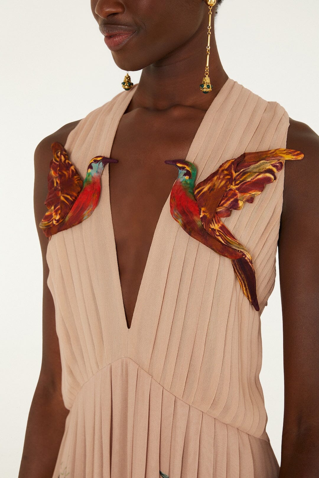 Farm Rio Bird Poetry maxi dress in powder pink – close-up of the two appliquéd hummingbirds