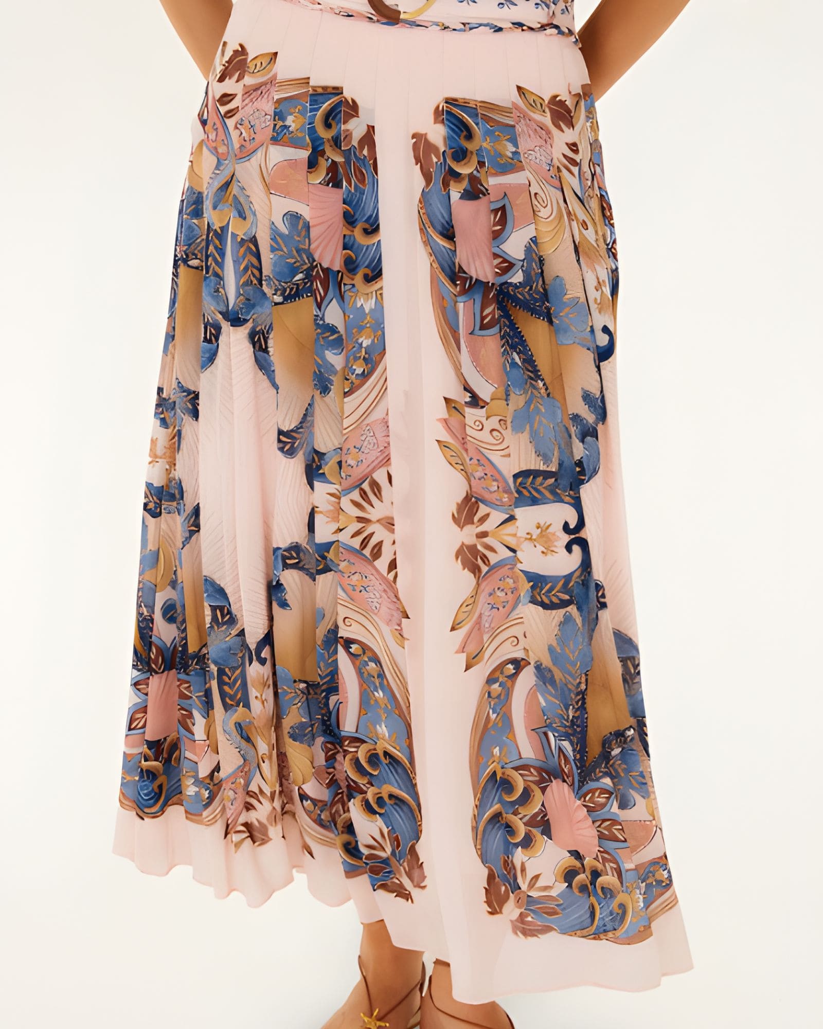 Detailed close-up of the sea-inspired scarf pattern on the Farm Rio soft pink pleated maxi skirt