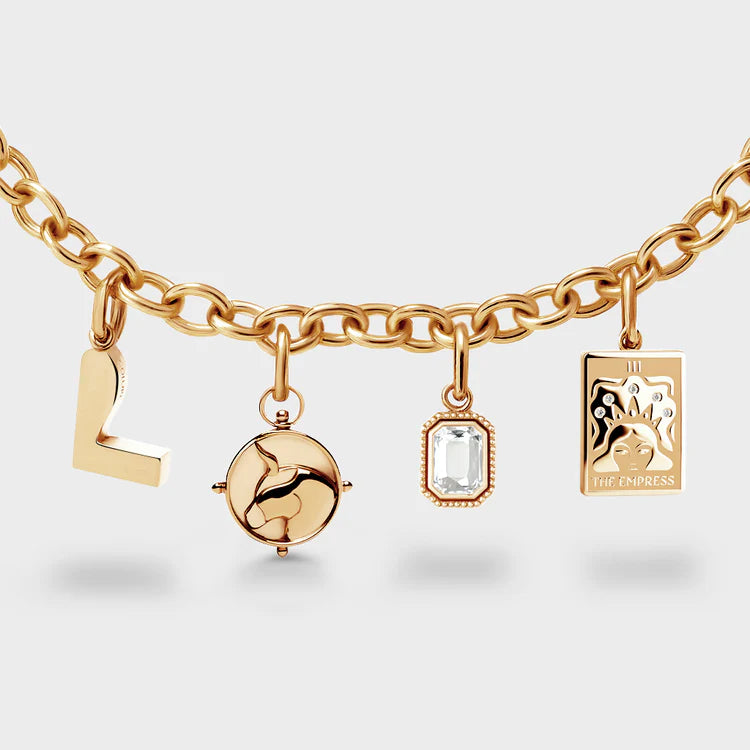 LETTER M CHARM/M/Gold