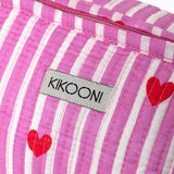 KIKOONI Love Edition pink cosmetic bag, woven label and heart print – detail