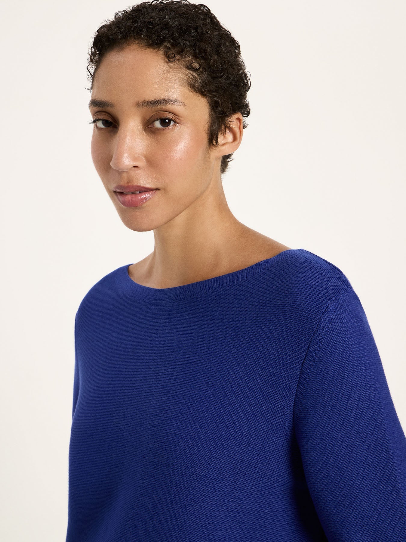 LANIUS fine-knit organic cotton jumper in violet with a boat neckline