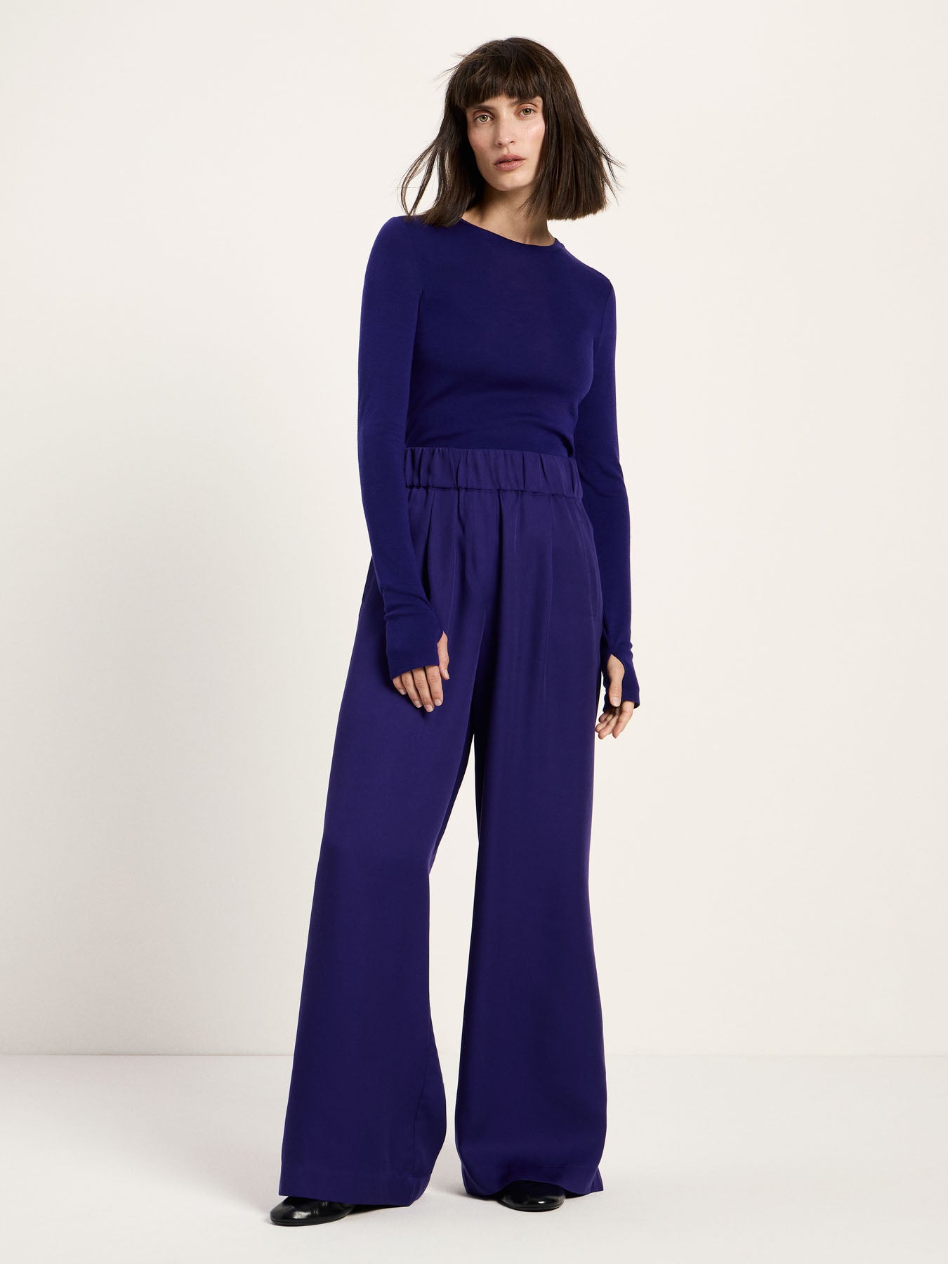 LANIUS violet wide-leg trousers in TENCEL Lyocell, front view