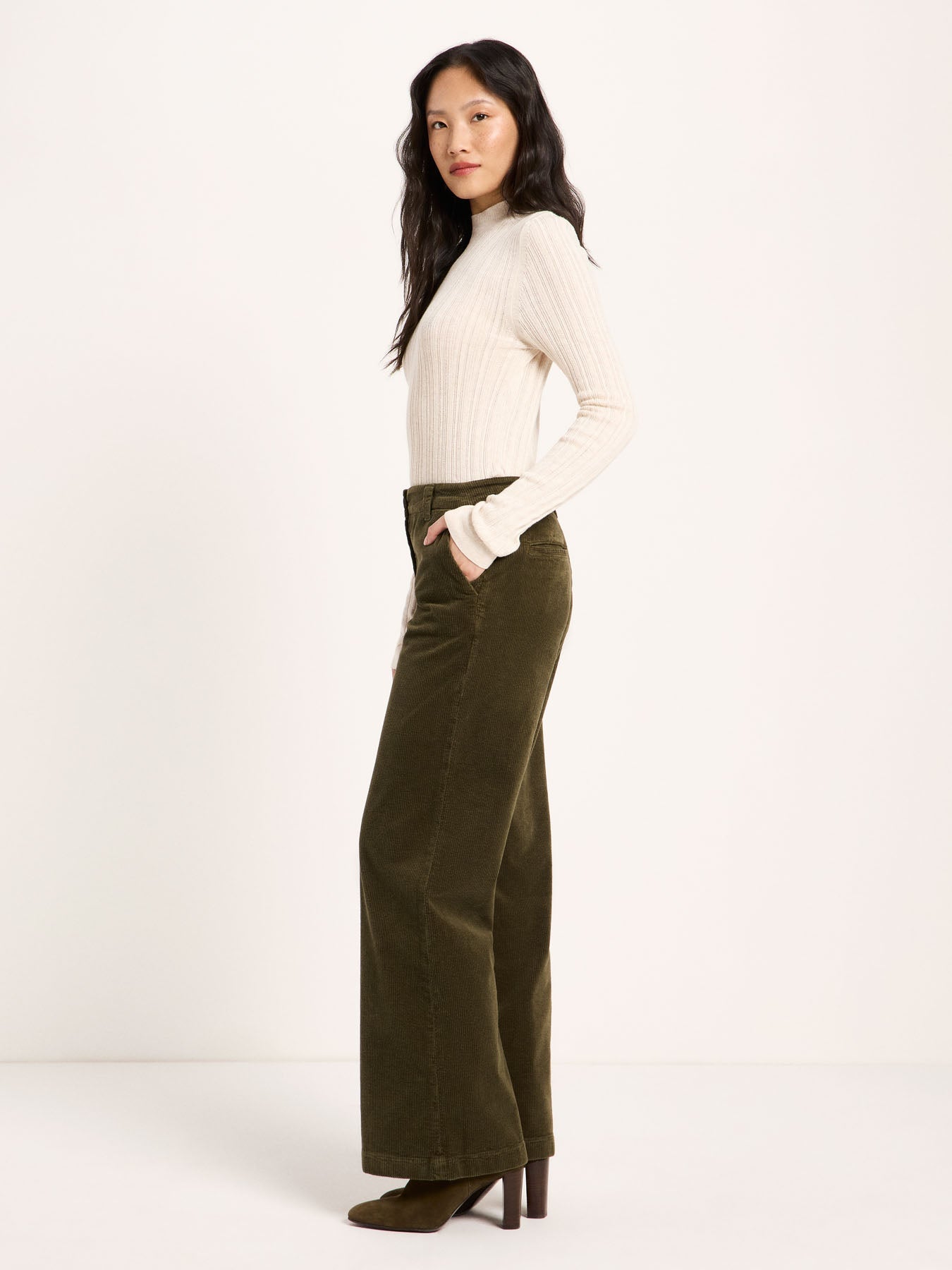LANIUS Marlene wide-leg trousers in turtle organic cotton corduroy, photo 3