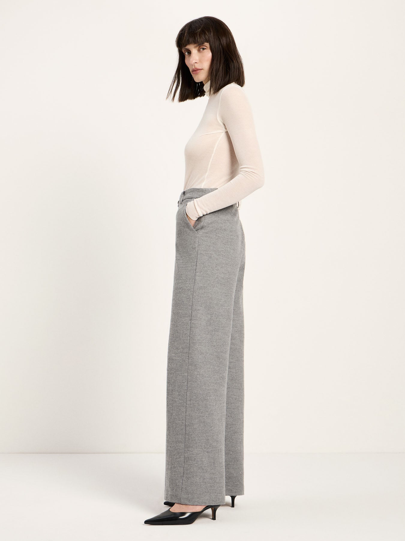 LANIUS Marlene flared trousers in grey melange wool flannel jersey, photo 3