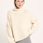 LANIUS oversized jumper in off-white organic virgin wool and cotton, front view