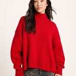 LANIUS oversized jumper in red with extra-long sleeves, front view