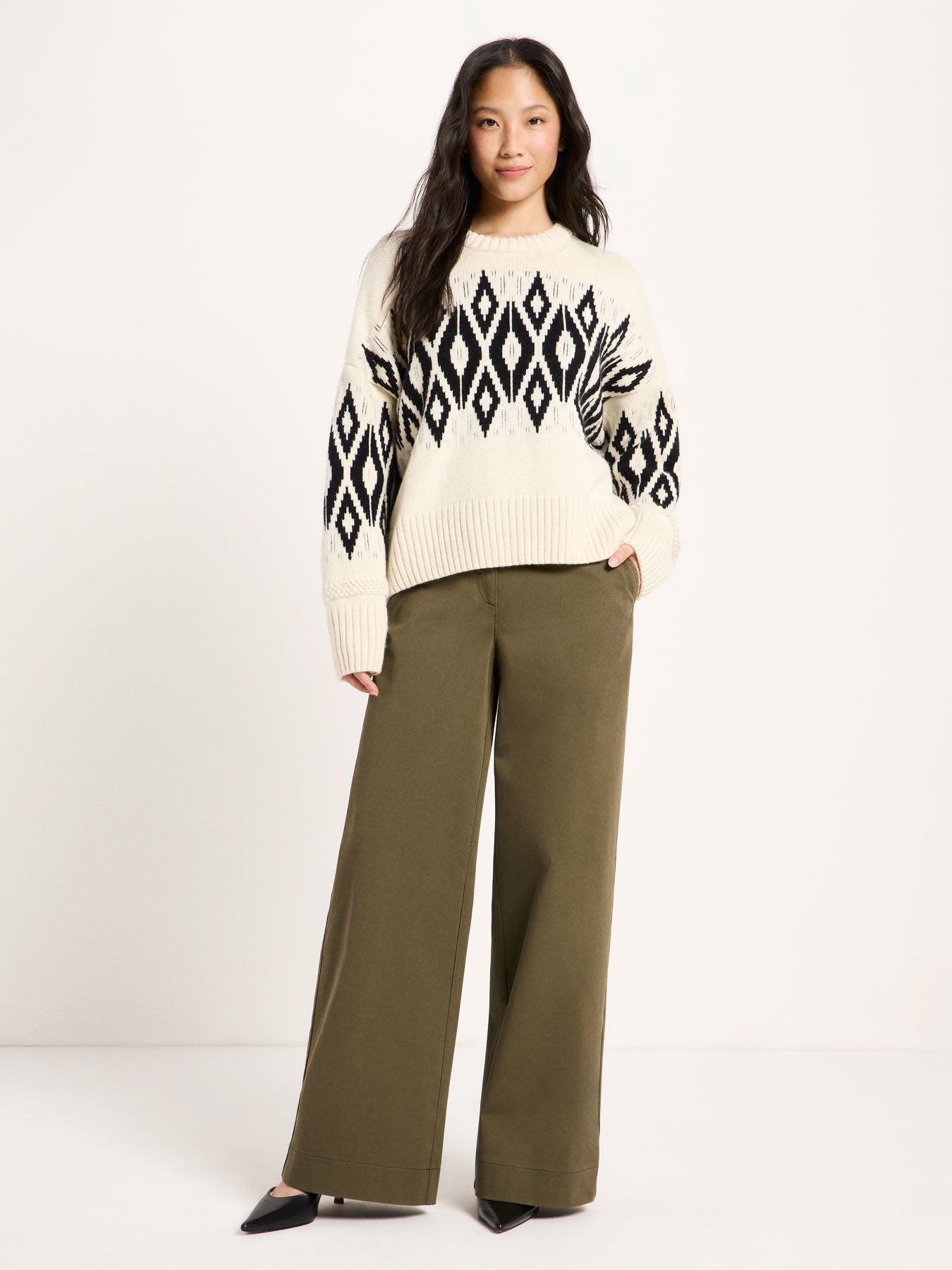 LANIUS Norwegian sweater in ecru and black – full look