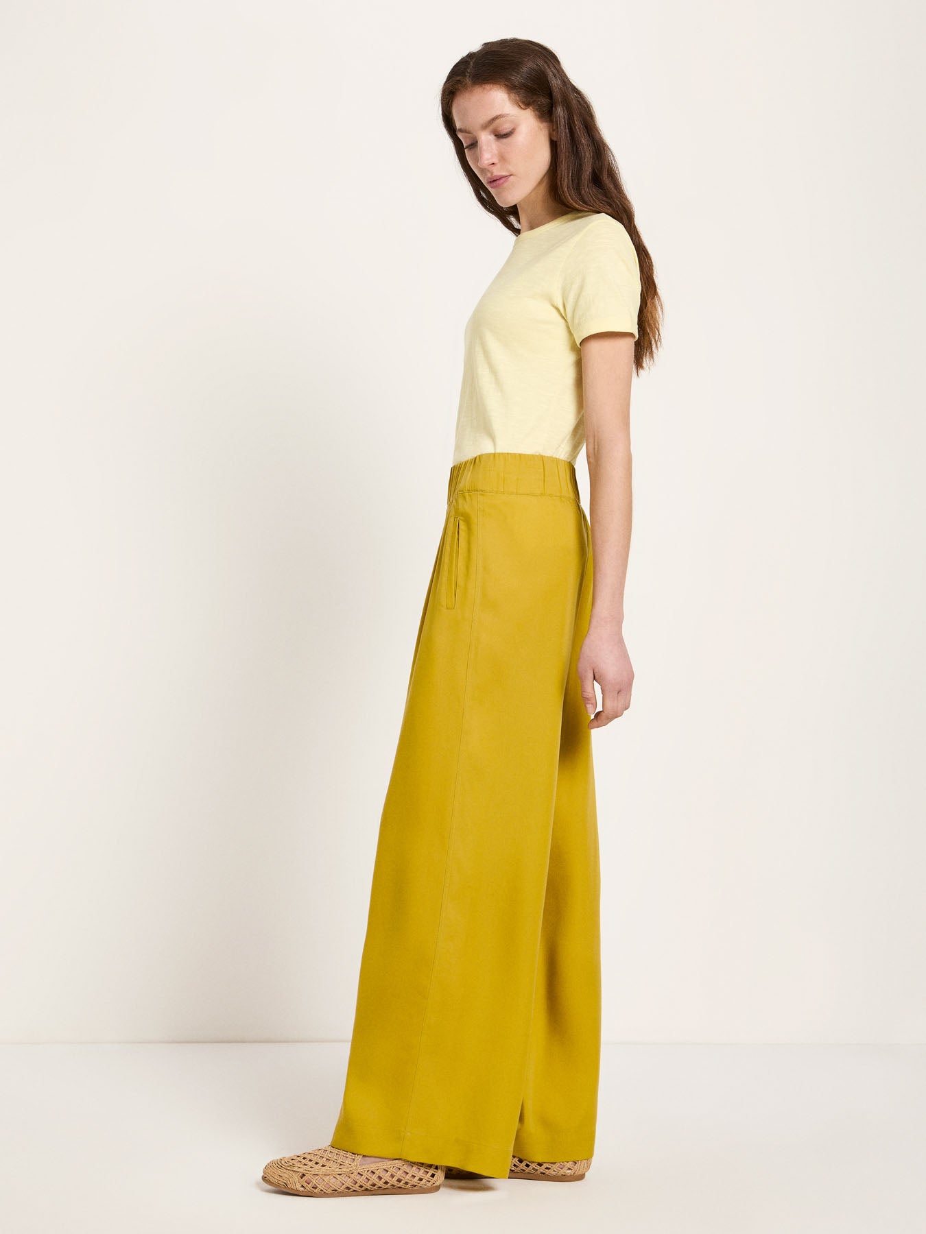 Wide-leg trousers - Dark Kiwi by LANIUS — fair fashion in organic materials, view 4