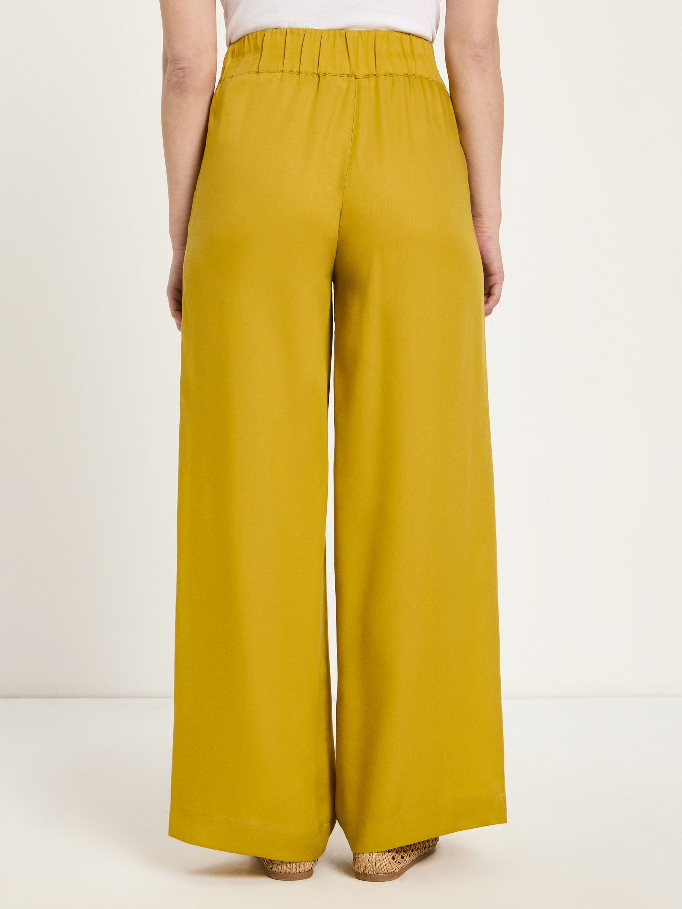 Wide-leg trousers - Dark Kiwi by LANIUS — fair fashion in organic materials, view 5