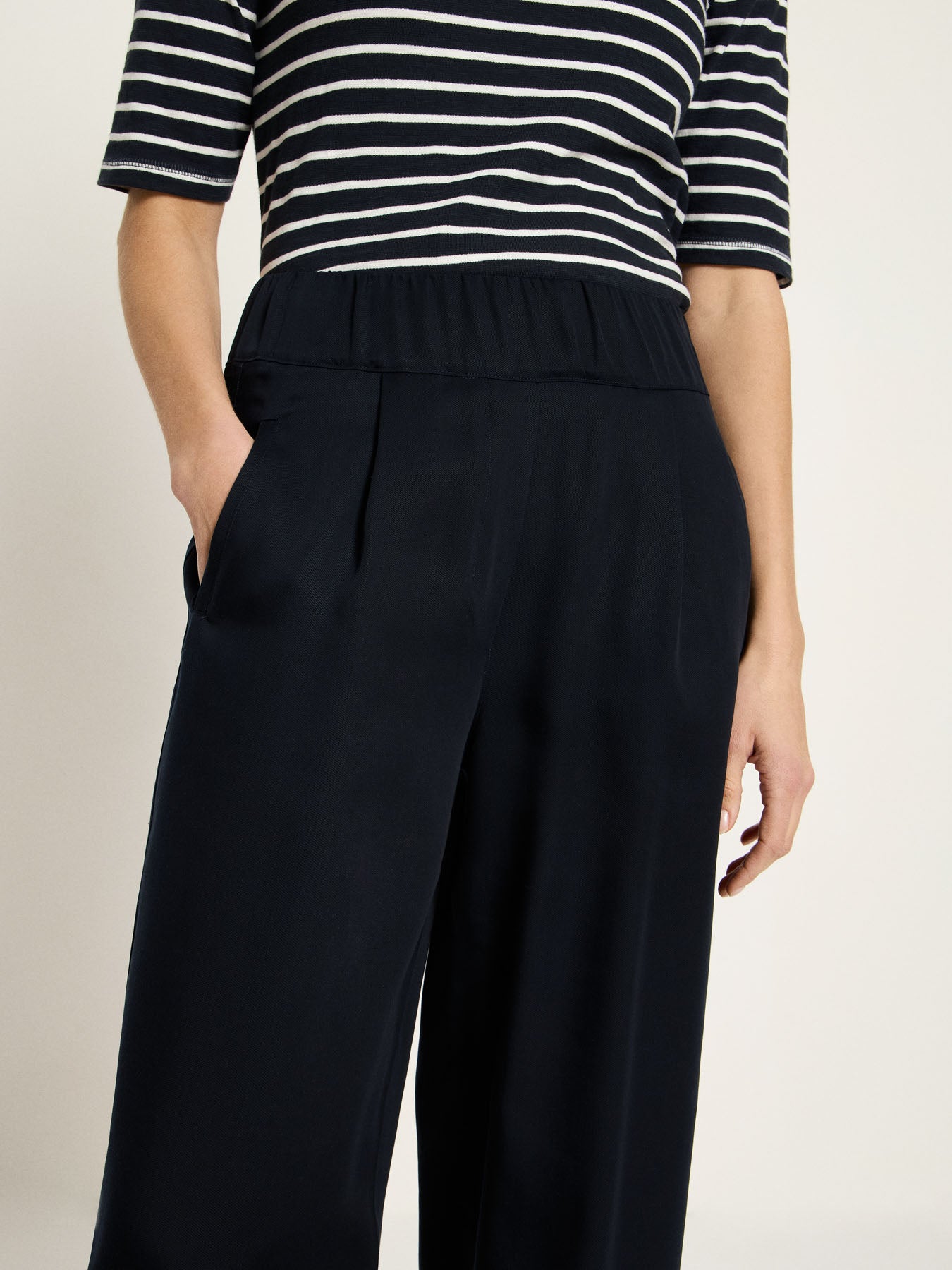 Wide-Leg Trousers - Midnight Blue by LANIUS — fair fashion in organic materials, view 4
