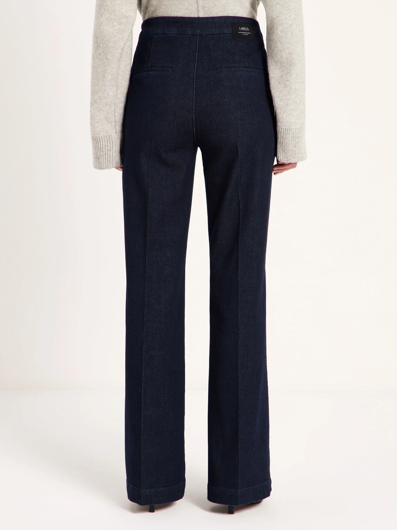 LANIUS Willow flared jeans in rinsed raw denim, close-up detail