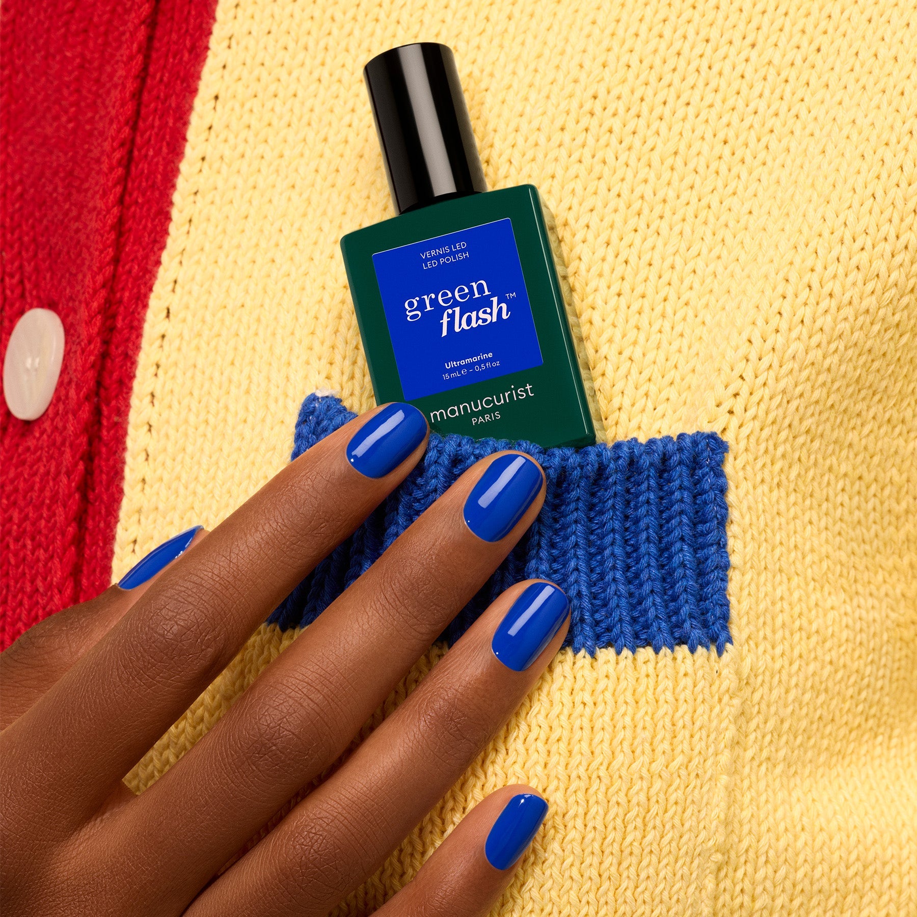 Manucurist Green Flash™ LED nail polish in Ultramarine, electric blue – view 3