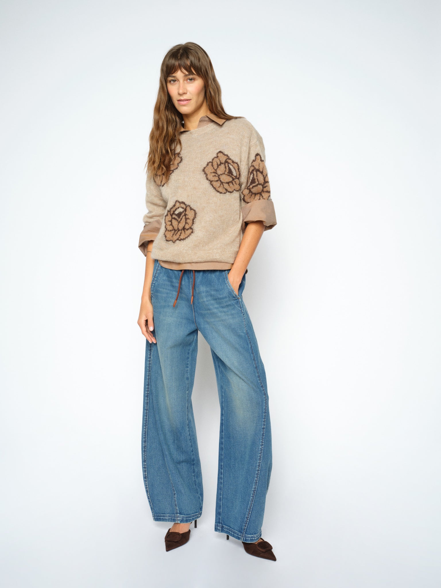 MOS MOSH Drea Popli round-neck jumper with brown jacquard roses on mottled beige