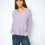 MOS MOSH Mape Sophia light V-neck jumper in Violet Tulip lilac, worn by a model, front view