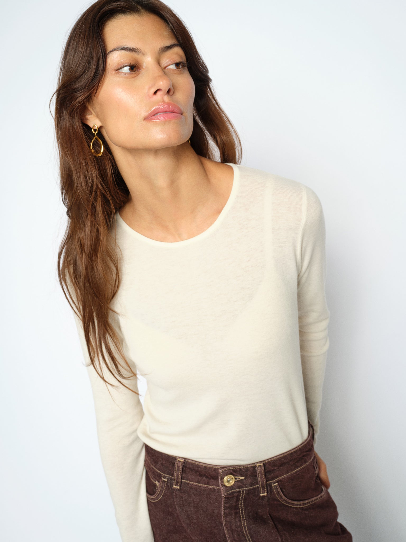 MOS MOSH Bouch crew-neck sweater in ecru – close-up on the model