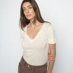 Sink V-Neck Tee – Ecru – front view