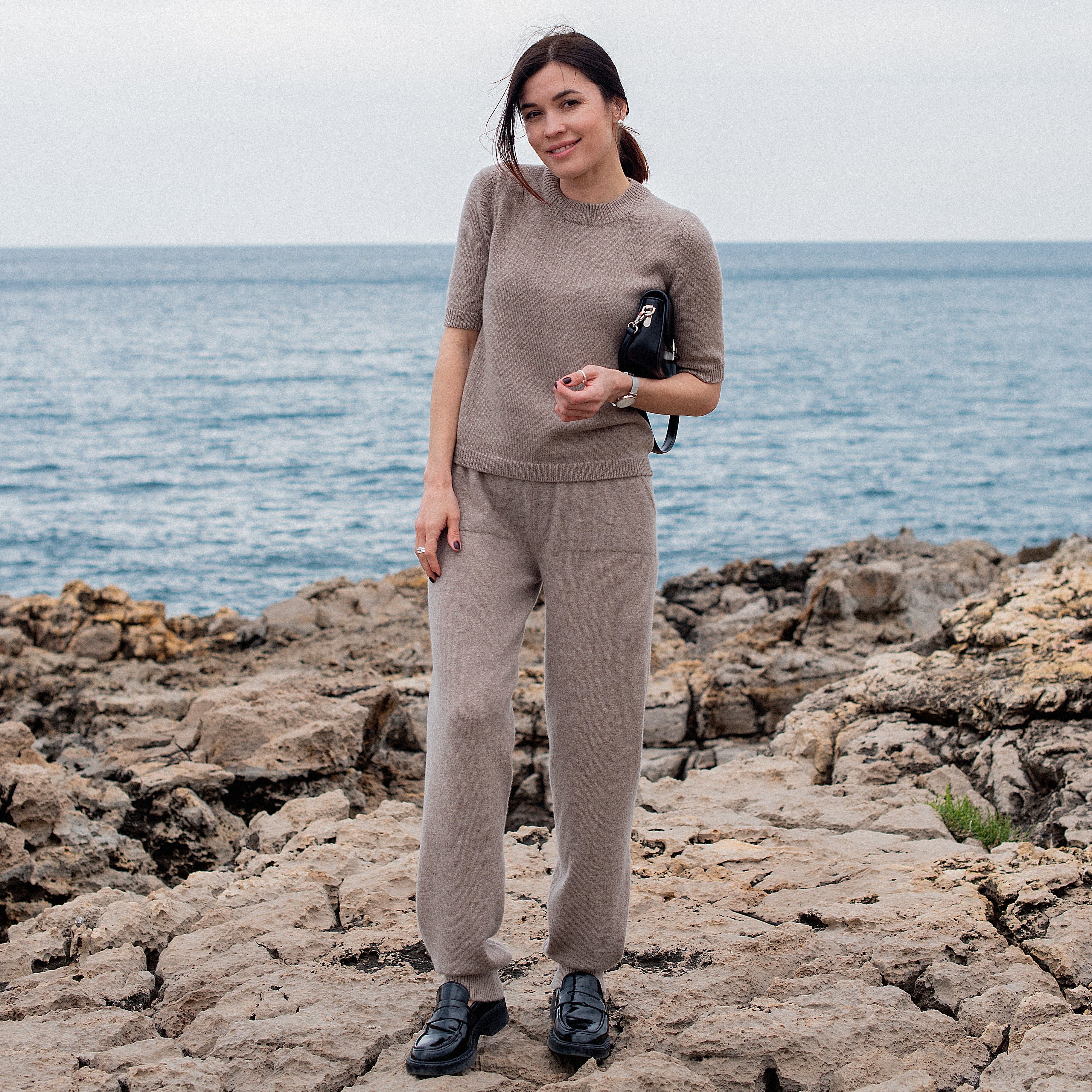 Cashmere T-Shirt – Cappuccino – view 3