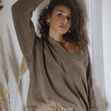 Iconic V-Neck Jumper – Cappuccino – view 2