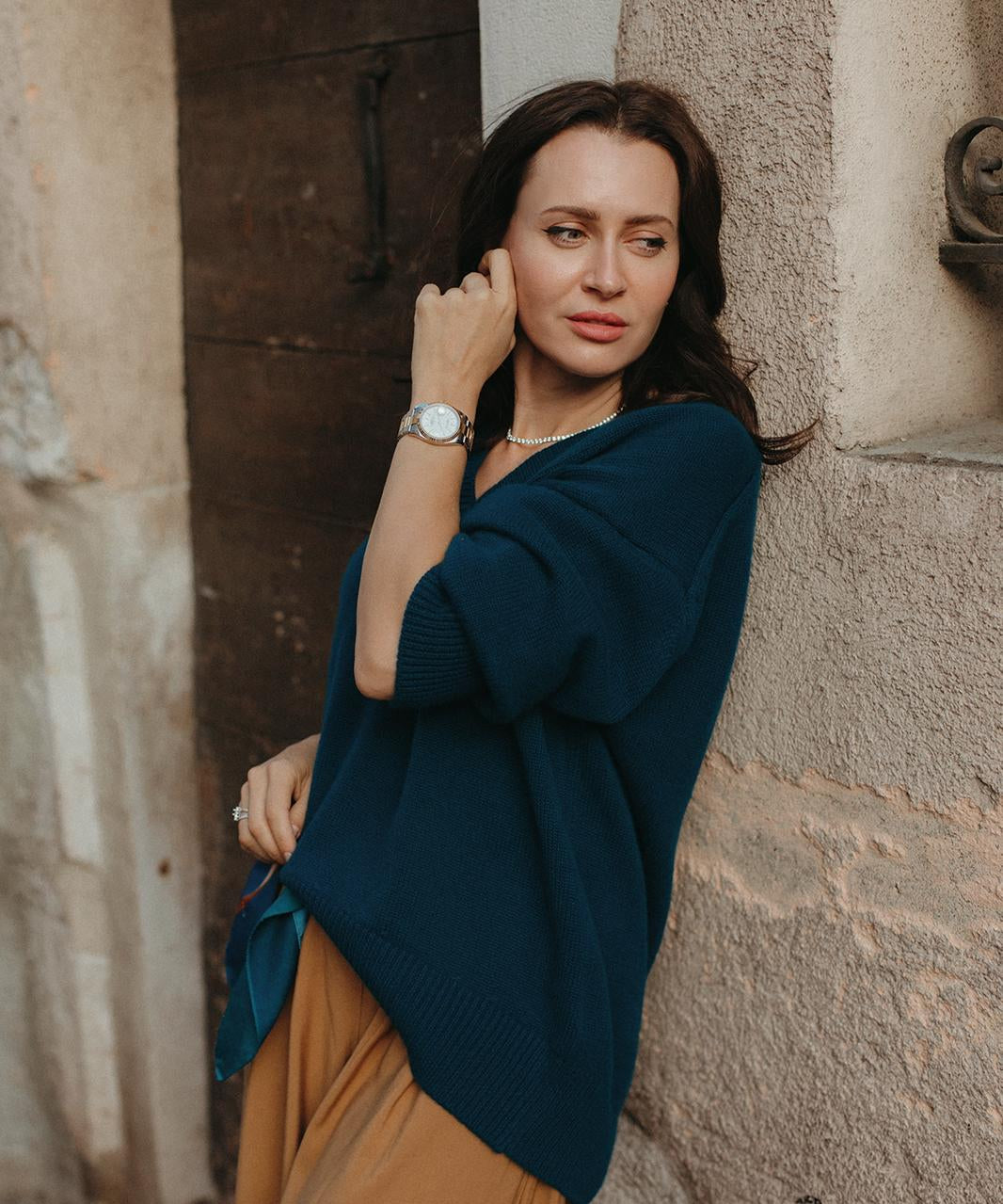 Iconic V-Neck Jumper – Teal – view 2