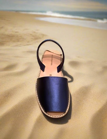 MINORQUINES - AVARCA | METAL AZUL Sandals